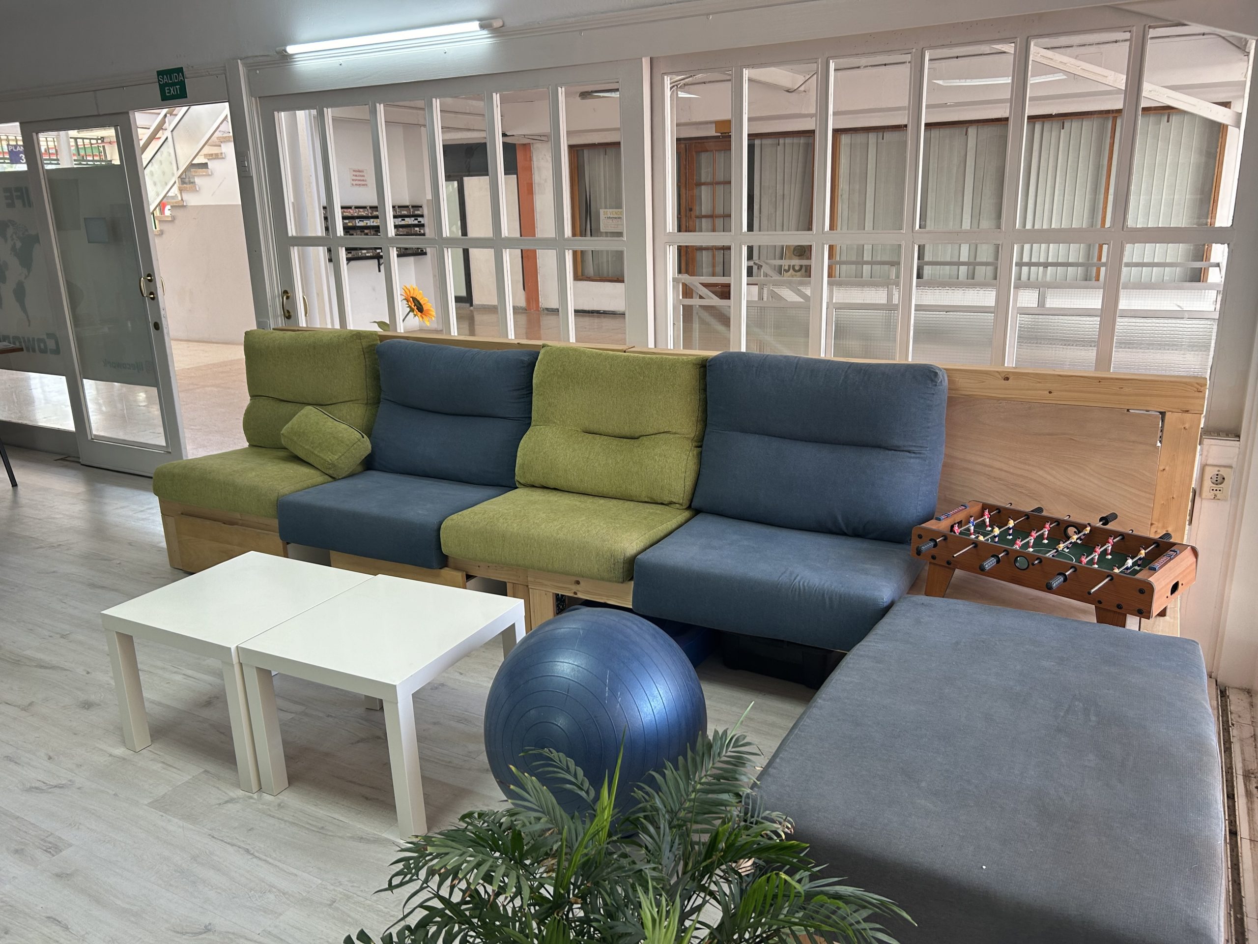 Ambiente LifeCowork coworking